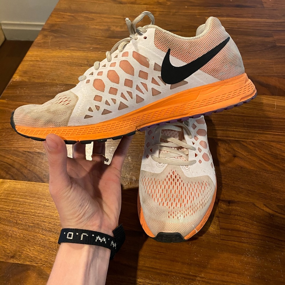 SOLD Nike Neutral Ride Shoes - Picture 3 of 4